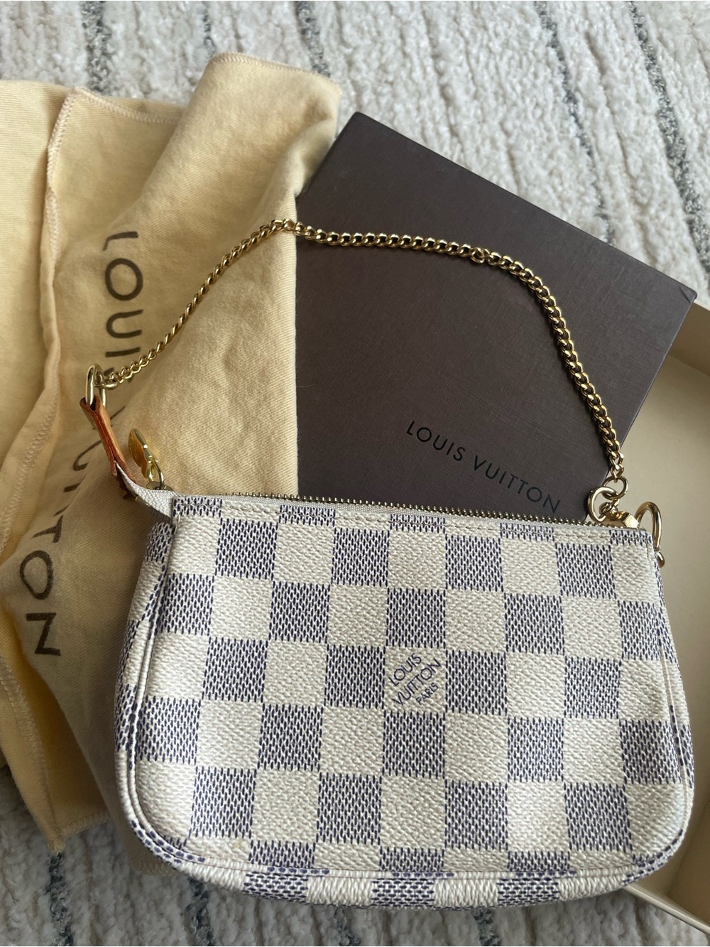 Louis Vuitton Mini Pochette accessories in Damier Azur Canvas - White/Blue